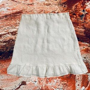 A&F white skirt (Won’t ship till July- moving)